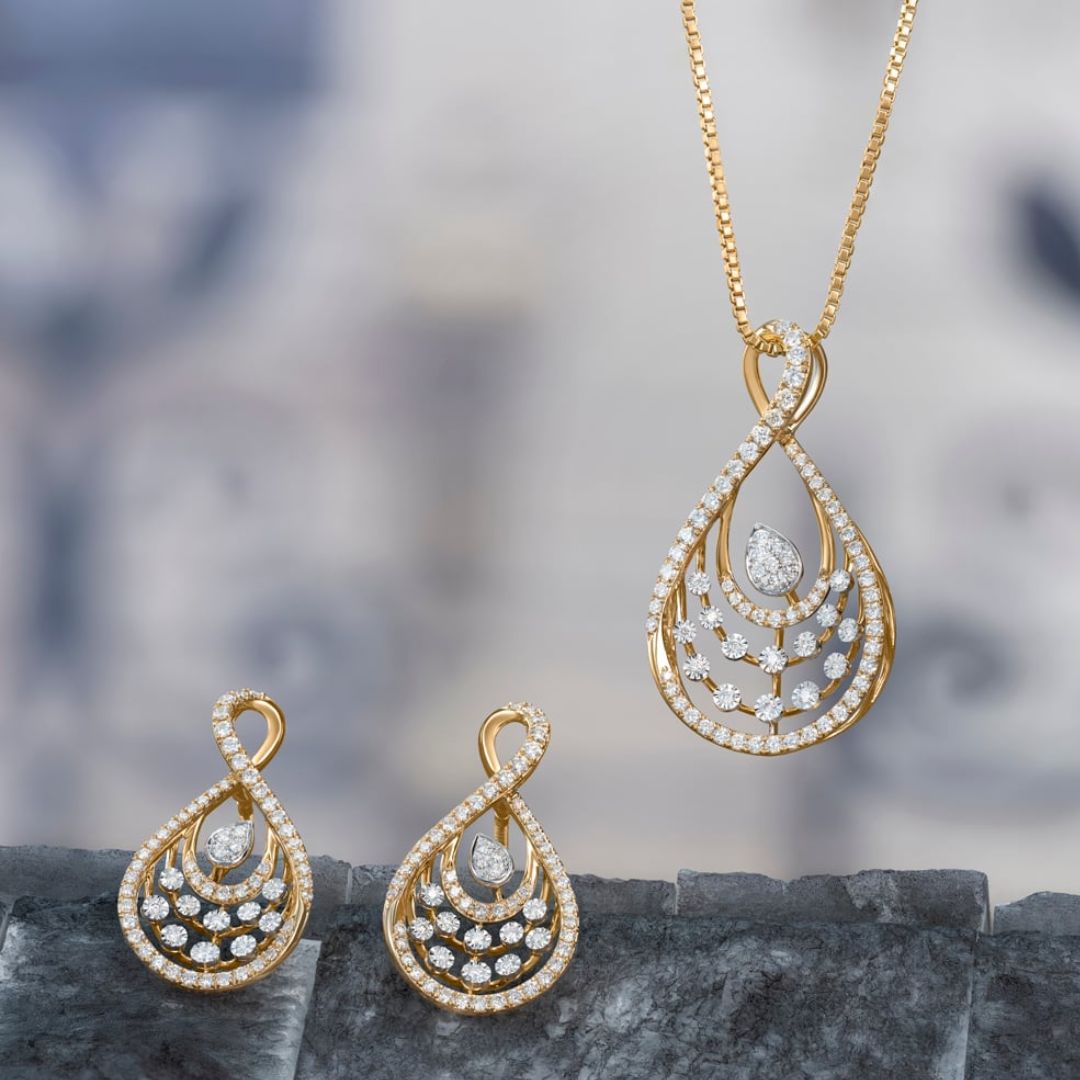 Cream Orange Illustration Pet Shop Instagram Post (5)